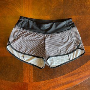 Lululemon 2.5" Low-Rise Speed Up Short